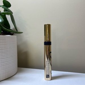Estee Lauder Sumptuous Extreme  lash multiplying volume Mascara 01 ExtremeBlack